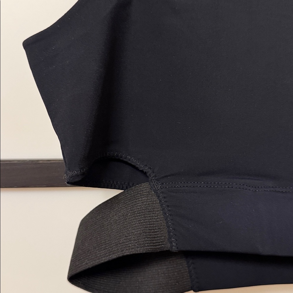 Lucas Hugh Geometric Color Block Crop Top - Rare Cutout Design - Picture 7 of 10